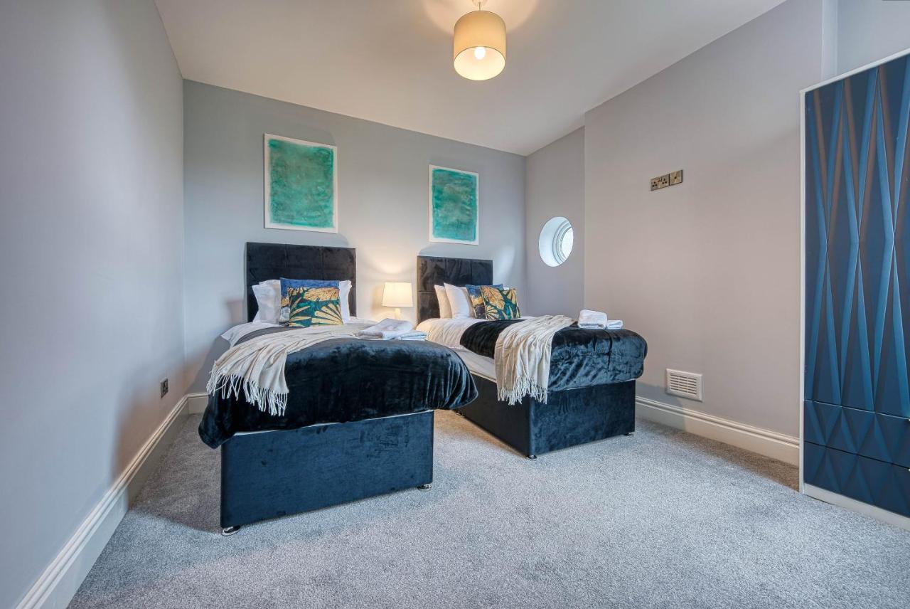 Spacious Nottingham Abode - Sleeps 16 Exterior foto